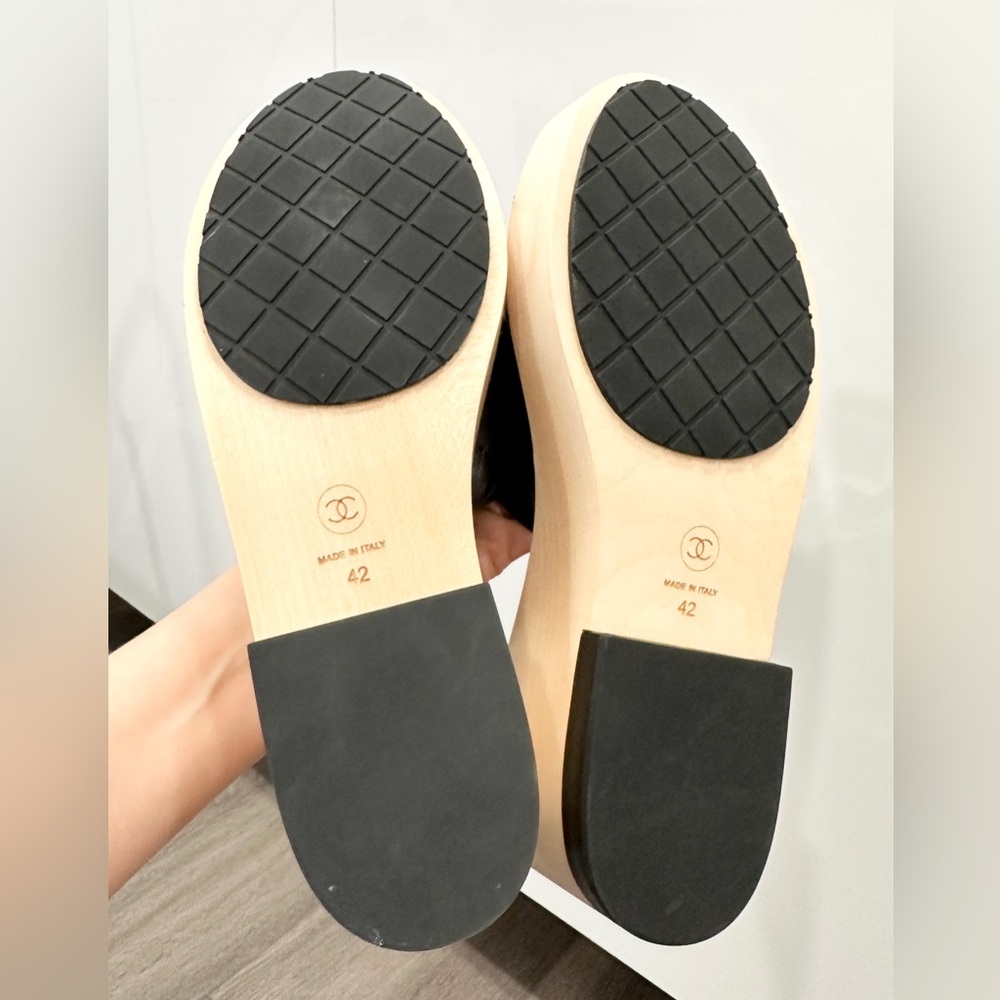 CHANEL WOODEN Platform WEDGES SLIDES. SIZE 42 - Picture 13 of 15